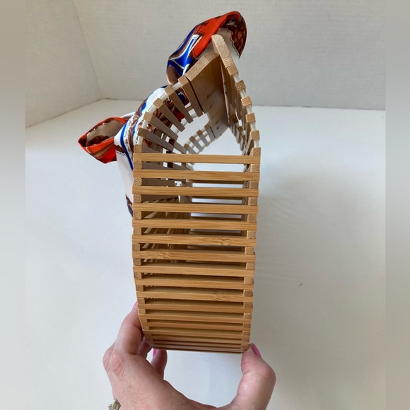 🎉Host Pick🎉 Like New Vintga Bamboo Purse W/ Scarf - Picture 7 of 9